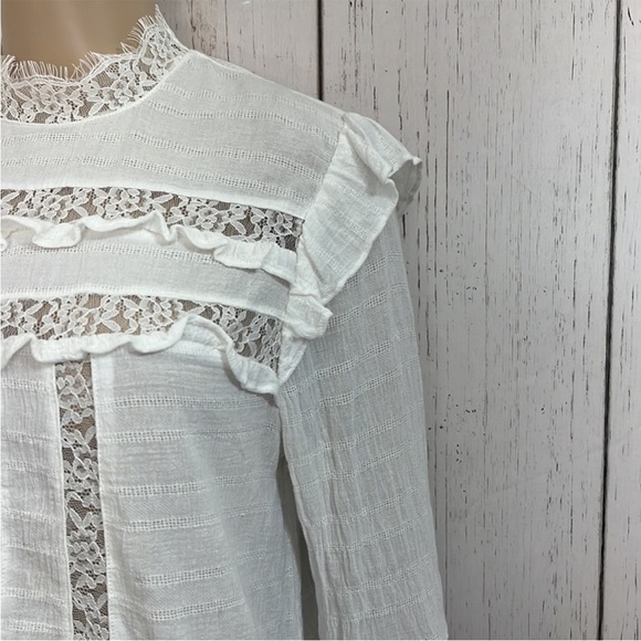 White Lace Ruffle Women's Top - Picture 5 of 14